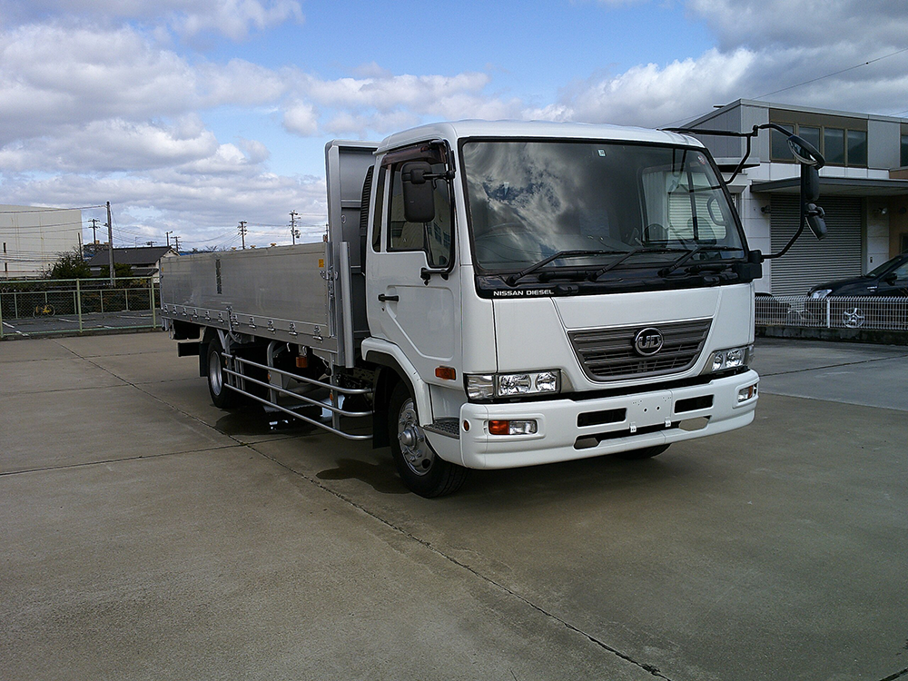 ＵＤトラックス-コンドル1